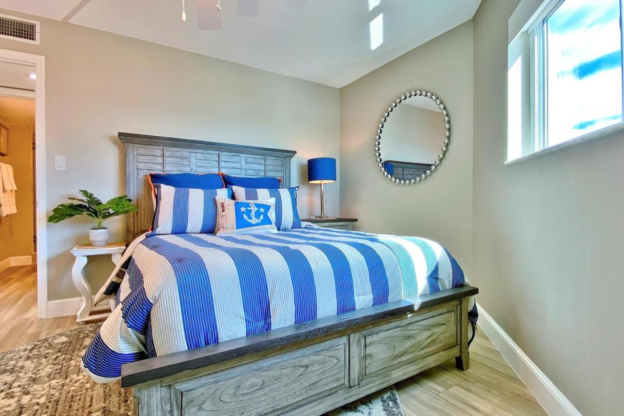 Beach Palms 405 Clearwater Beach Exterior photo